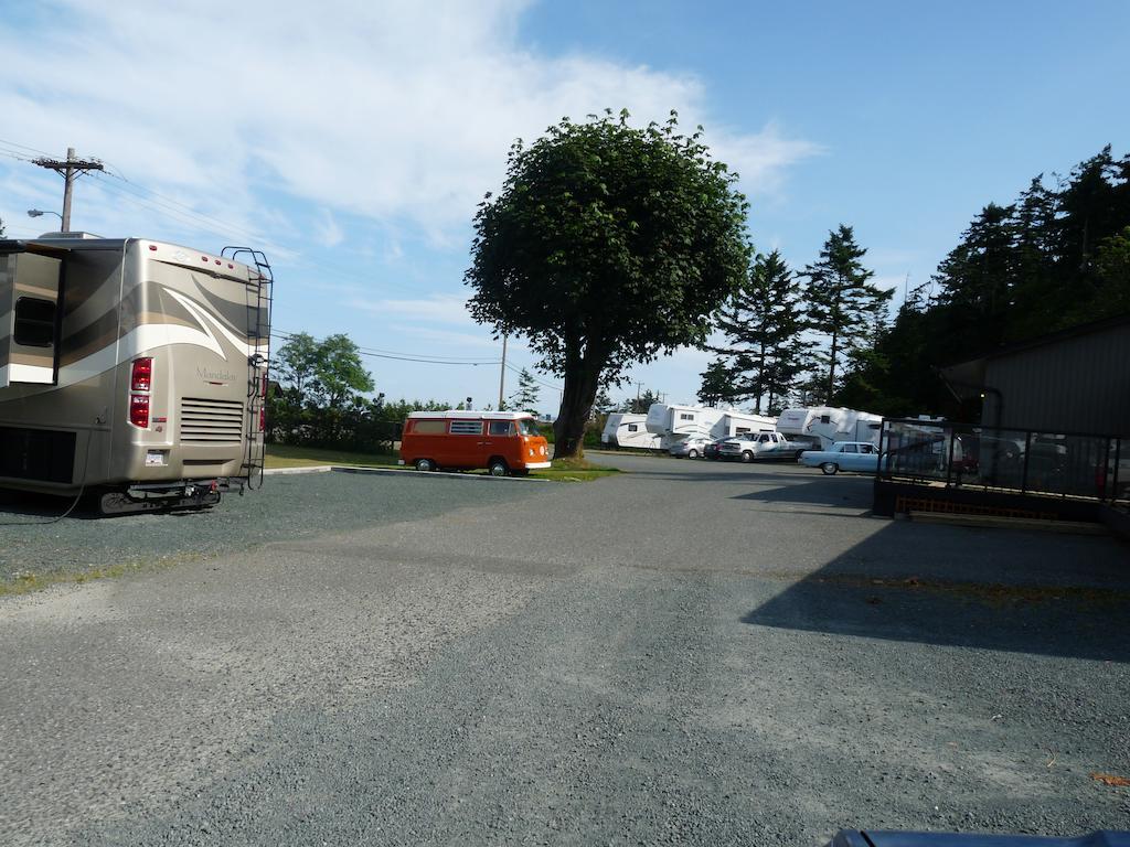 Driftwood By The Sea Inn Campbell River Esterno foto